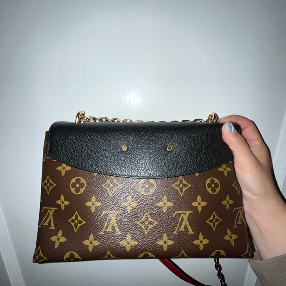 Louis Vuitton Pallas Chain Bag - Picture 5 of 10